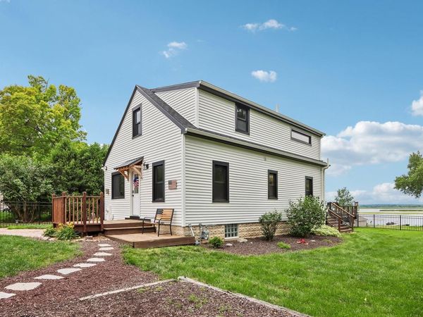 S94W14508 Groveway LANE, Muskego, WI 53150
