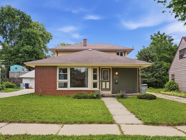 3334 N 98th STREET, Milwaukee, WI 53222