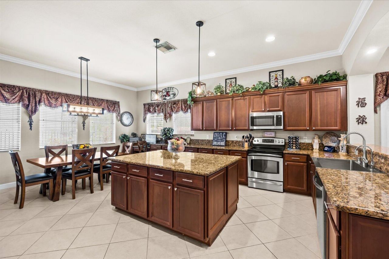5718 SW Bald Eagle Drive, Palm City, FL 34990 Photo
