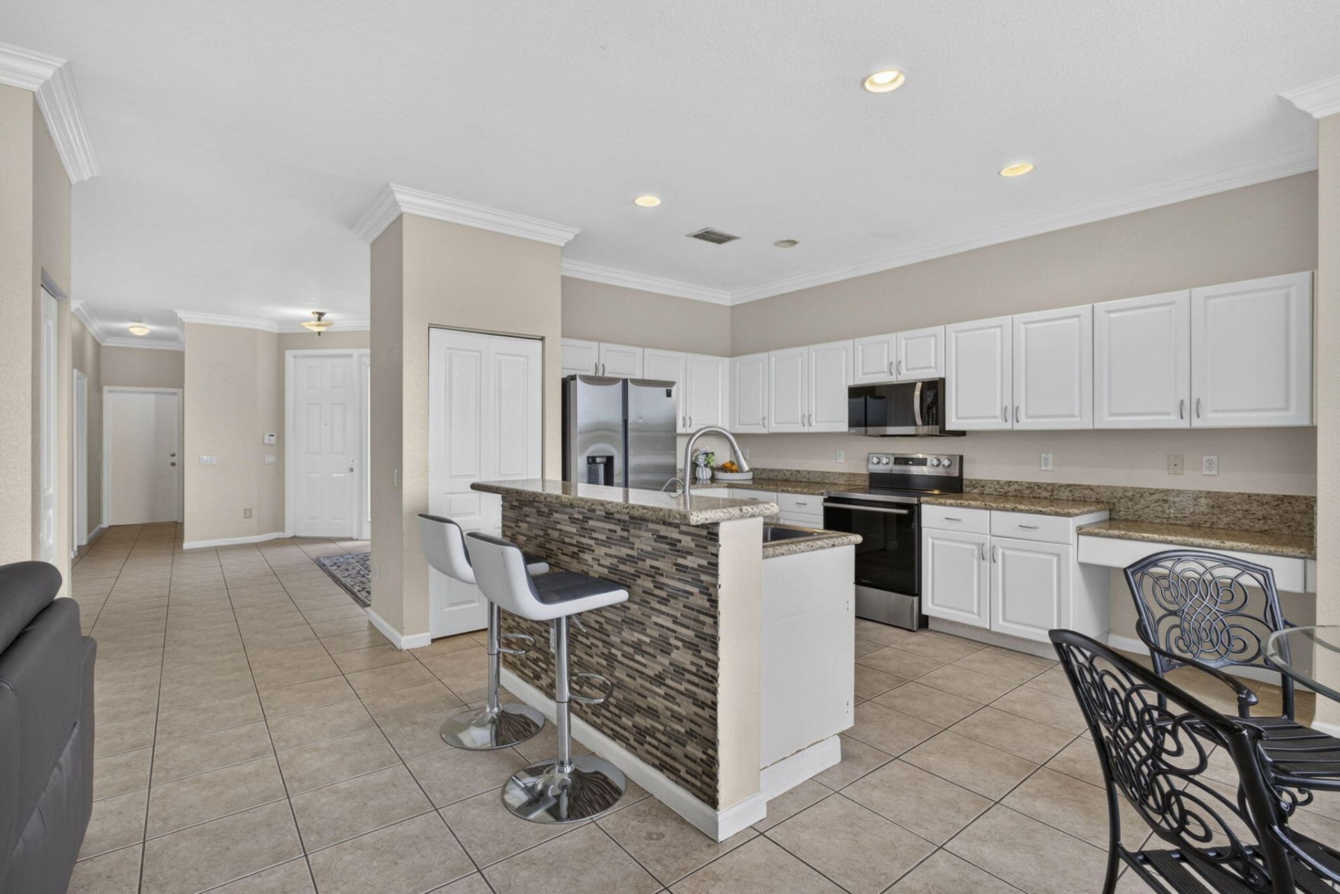 624 Garden Cress Trail, Royal Palm Beach, FL 33411 Photo