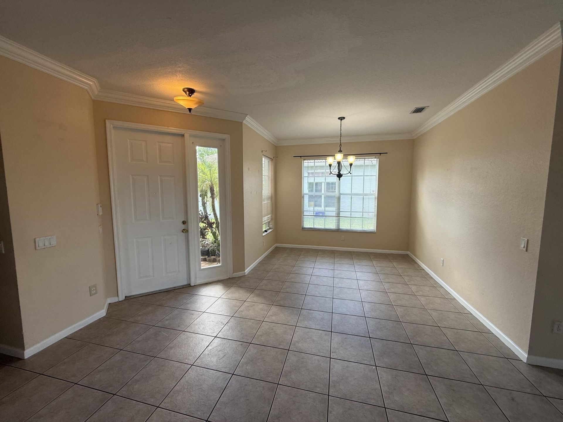 624 Garden Cress Trail, Royal Palm Beach, FL 33411 Photo