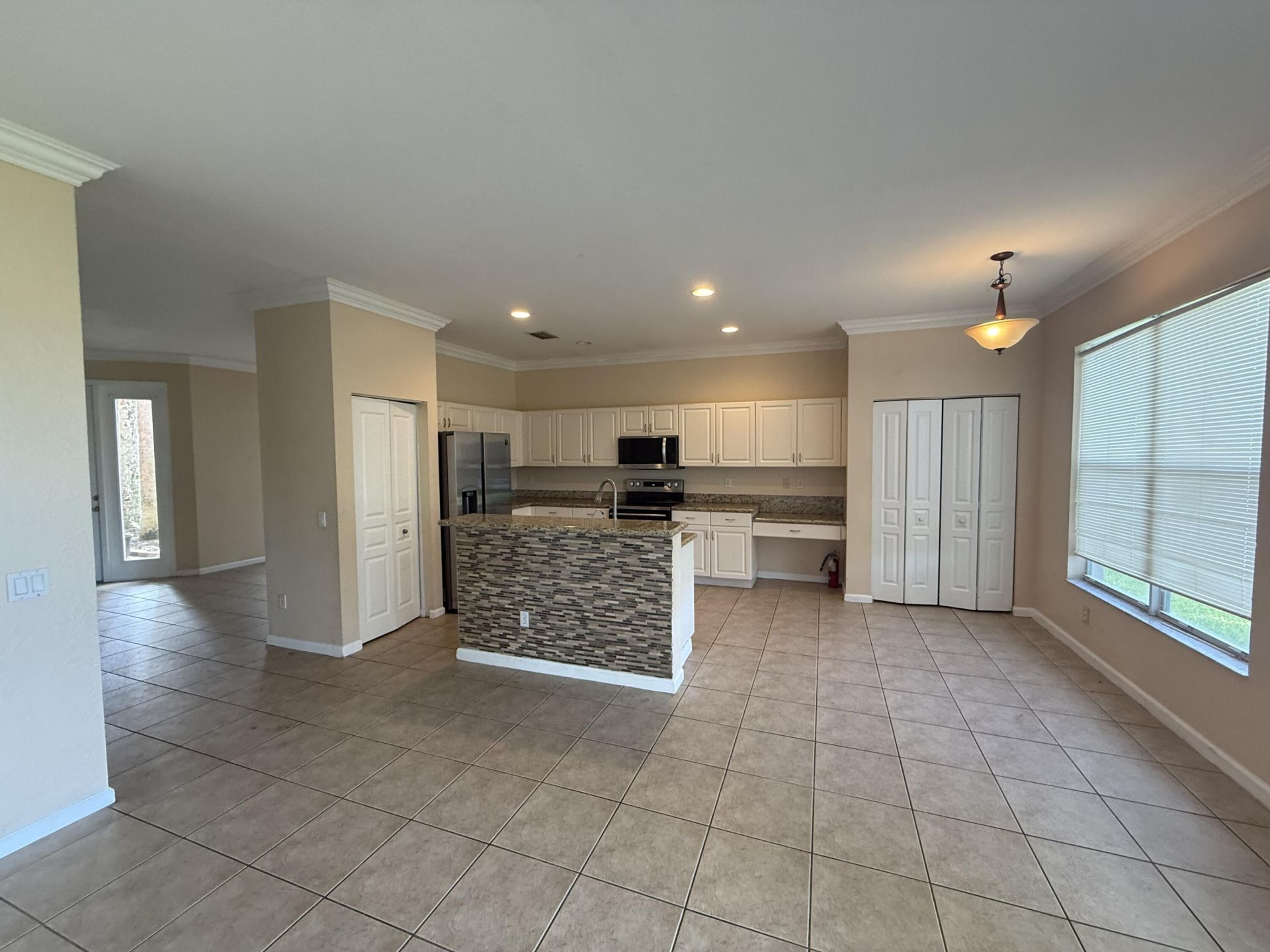 624 Garden Cress Trail, Royal Palm Beach, FL 33411 Photo