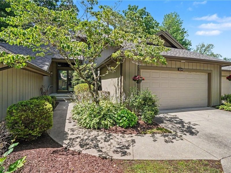 2214 Stone Creek Trail, Cuyahoga Falls, OH 44223 Photo 1