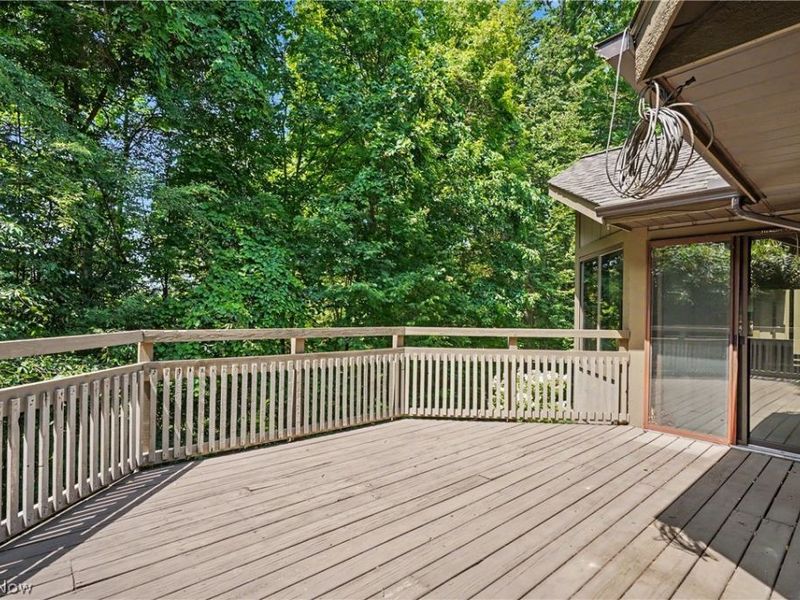2214 Stone Creek Trail, Cuyahoga Falls, OH 44223 Photo 45
