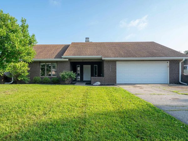 4102 W Squire Court, Muncie, IN 47304