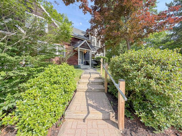 401 Brighton Avenue, Unit 7, Portland, ME 04102