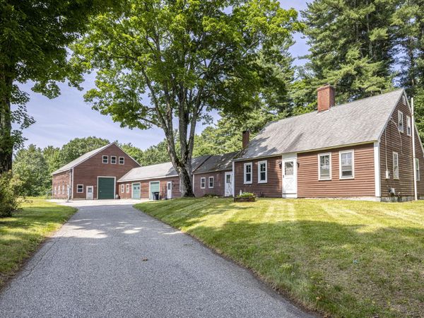 40 Waterman Road , Buxton, ME 04093