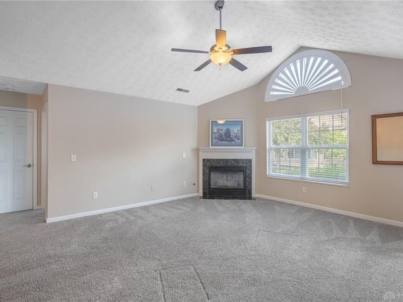 221 Villa Pointe Drive, Springboro, OH 45066 Photo 2