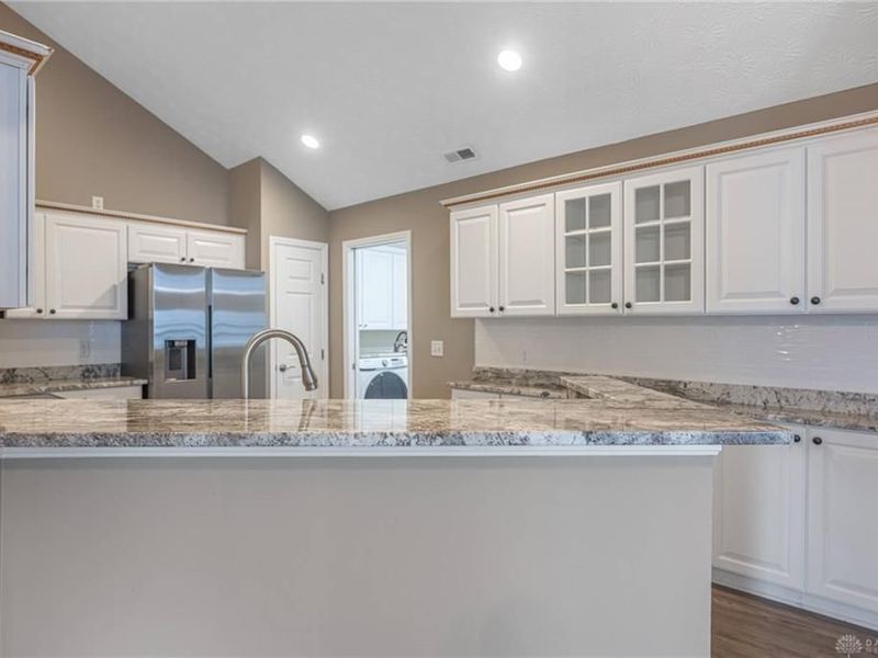 221 Villa Pointe Drive, Springboro, OH 45066 Photo 7