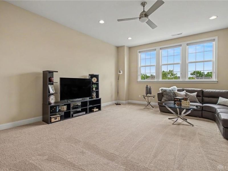 8961 Oakcrest Way, West Chester, OH 45069 Photo 34