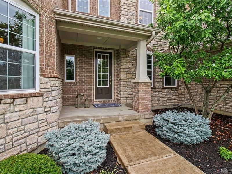 8961 Oakcrest Way, West Chester, OH 45069 Photo 4