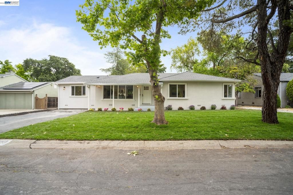 1007 Pleasant Valley Dr, Pleasant Hill, CA 94523 Main Photo