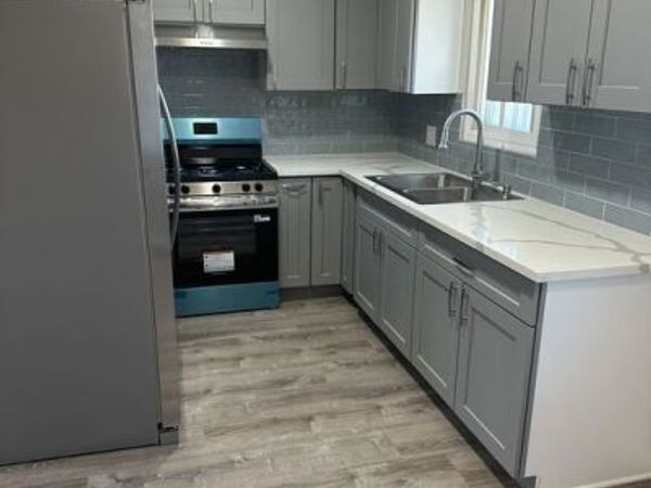 711 Larch Street, Unit 10, Inglewood, CA 90301