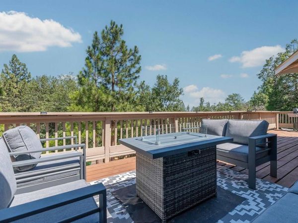 23984 Oxbow Ln South, Sonora, CA 95370