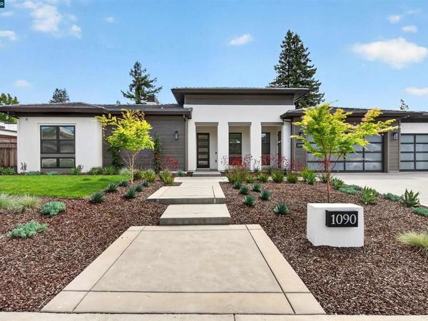 1090 Borrette Court, Napa, CA 94558