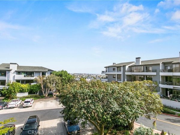 260 Cagney Lane, Unit 114, Newport Beach, CA 92663
