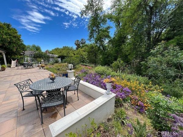 352 West Road, La Habra Heights, CA 90631