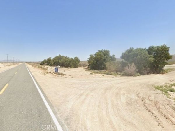 9 Center Road, Newberry Springs, CA 92365