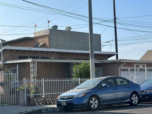 5958 Alamo Avenue, Maywood, CA 90270