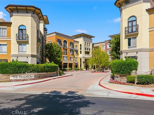 24545 Town Center Drive, Unit 5401, Valencia, CA 91355