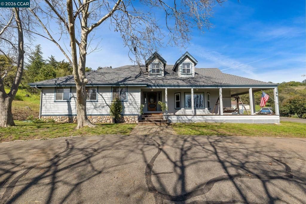 1055 Itow Ct, Penryn, CA 95663 Main Photo