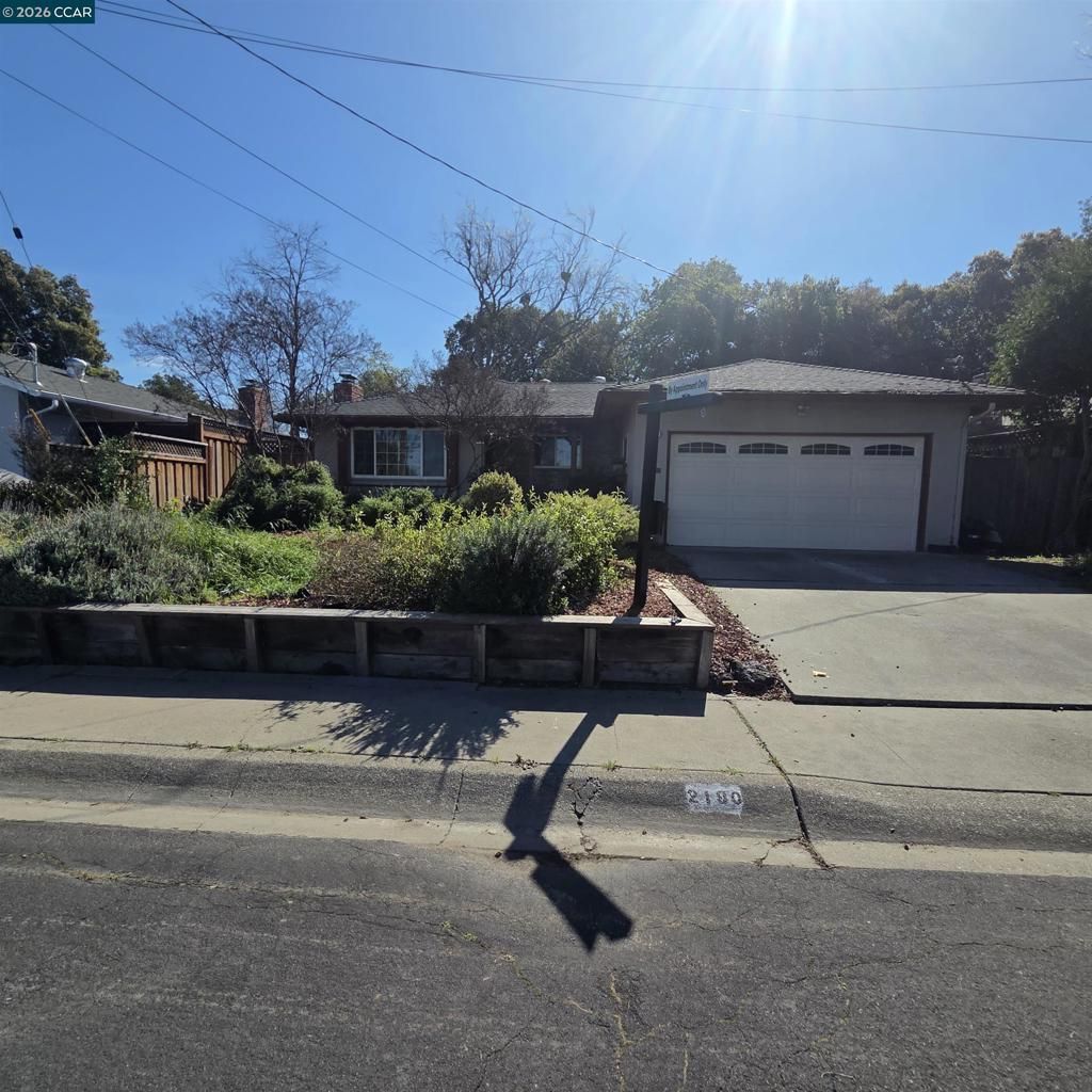 2190 Charlotte Ave, Concord, CA 94518 Main Photo