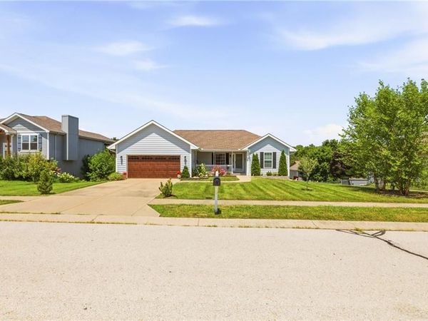 18616 Primrose Street, Smithville, MO 64089