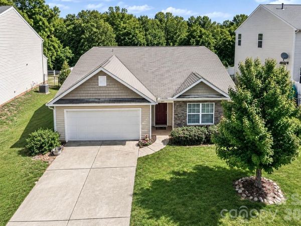 135 Mossy Pond Road, Statesville, NC 28677