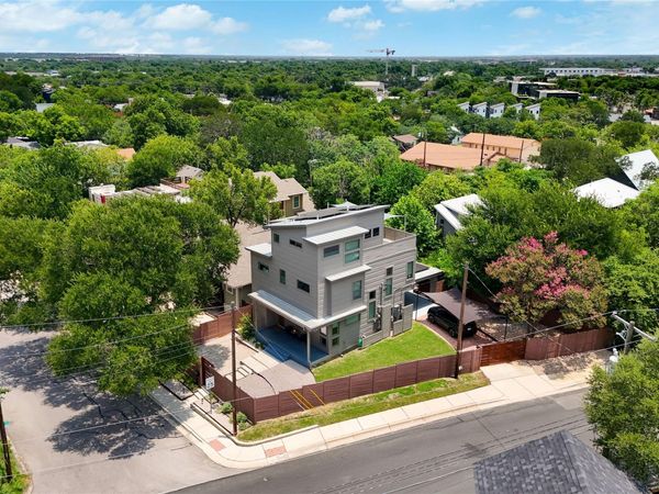 2201 E 9th ST, Austin, TX 78702