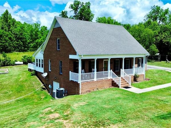 198 Captain Day Road , Ronda, NC 28670
