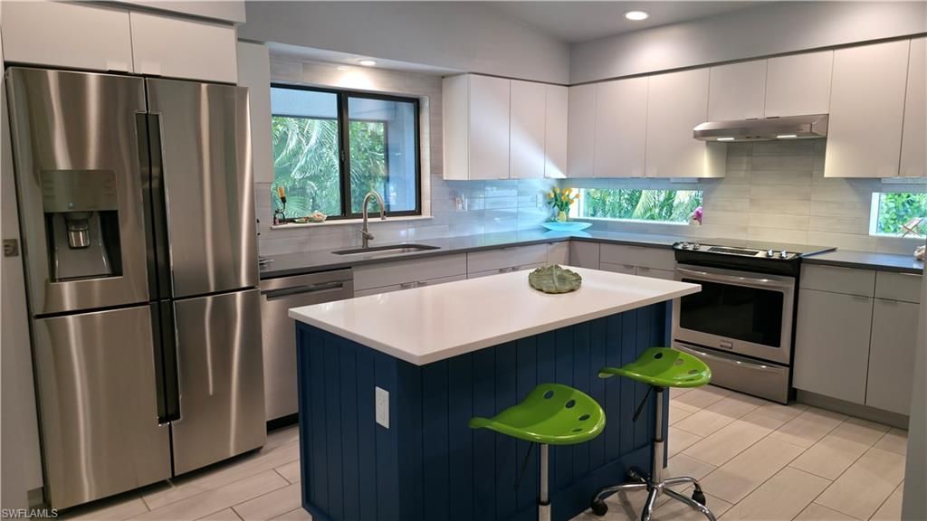 111 S Bahama Ave , Marco Island, FL 34145 Photo