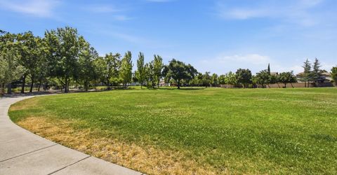 2192 New Hampshire Way, Sacramento, CA 95835 Photo