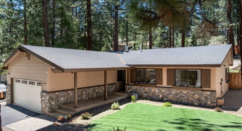 256 Mcfaul Way, Zephyr Cove, NV 89448 Photo