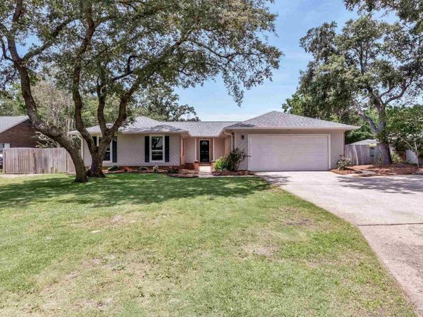 1456 El Sereno Pl, Gulf Breeze, FL 32563