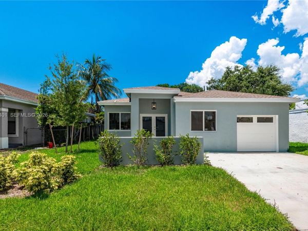 731 SW 6th St , Dania Beach, FL 33004