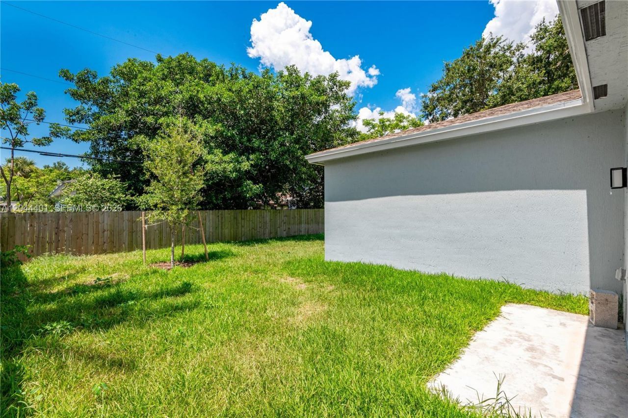 731 SW 6th St , Dania Beach, FL 33004 Photo