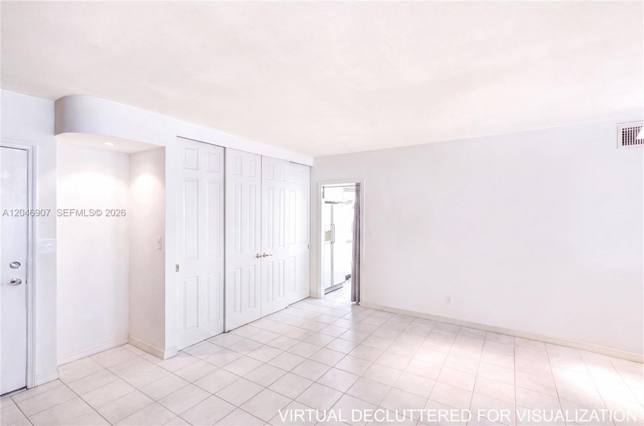 5005 Collins Ave, Unit 1224, Miami Beach, FL 33140 Photo