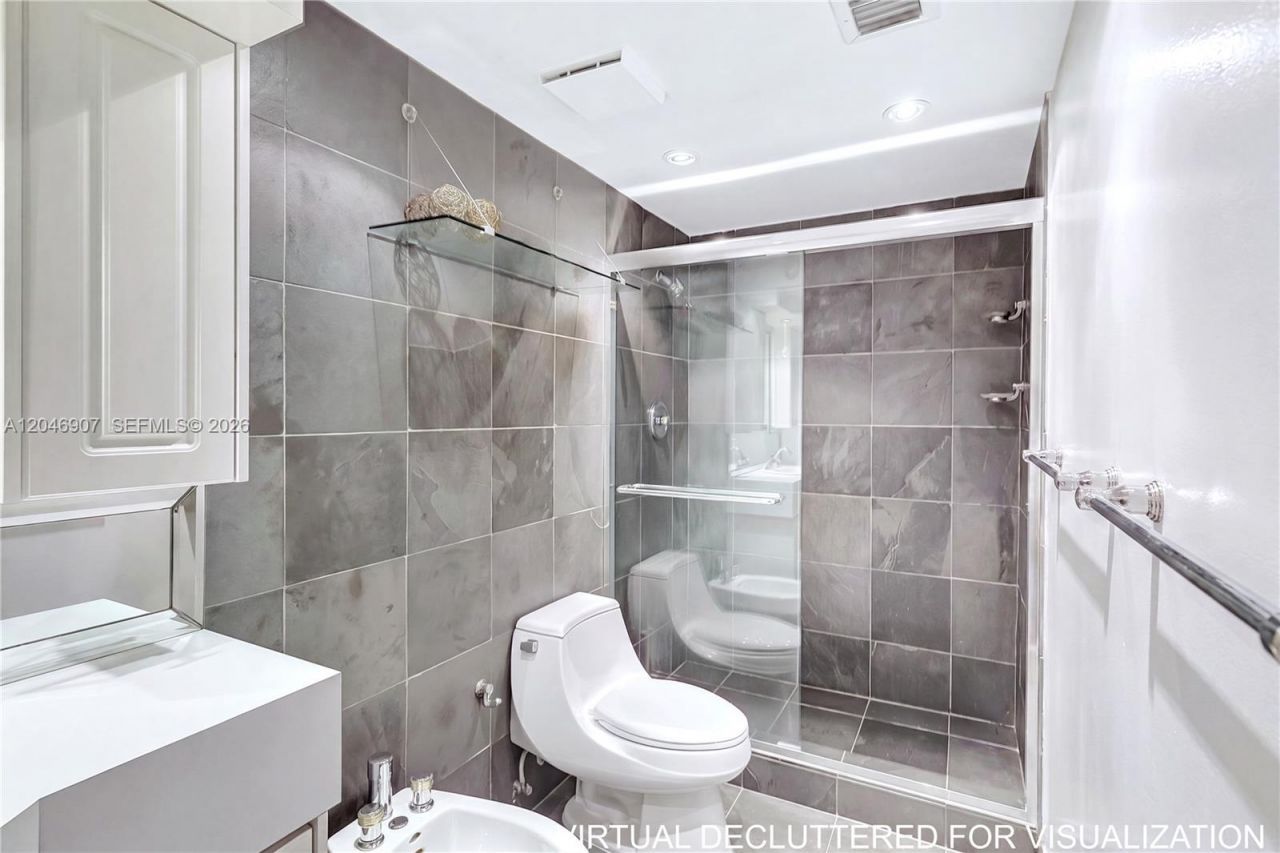 5005 Collins Ave, Unit 1224, Miami Beach, FL 33140 Photo