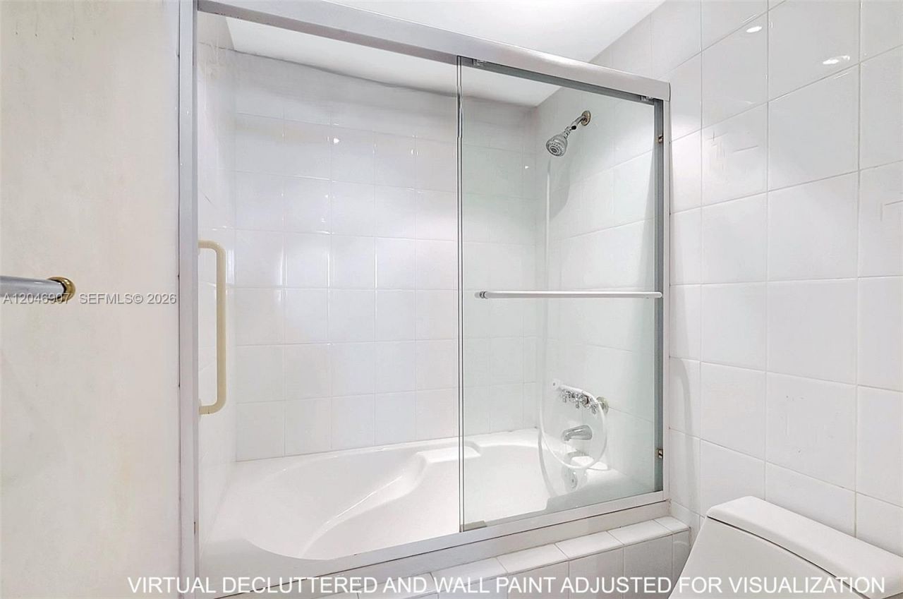5005 Collins Ave, Unit 1224, Miami Beach, FL 33140 Photo