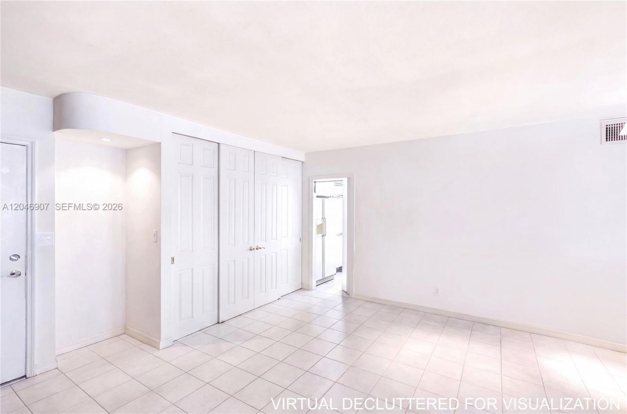 5005 Collins Ave, Unit 1224, Miami Beach, FL 33140 Photo
