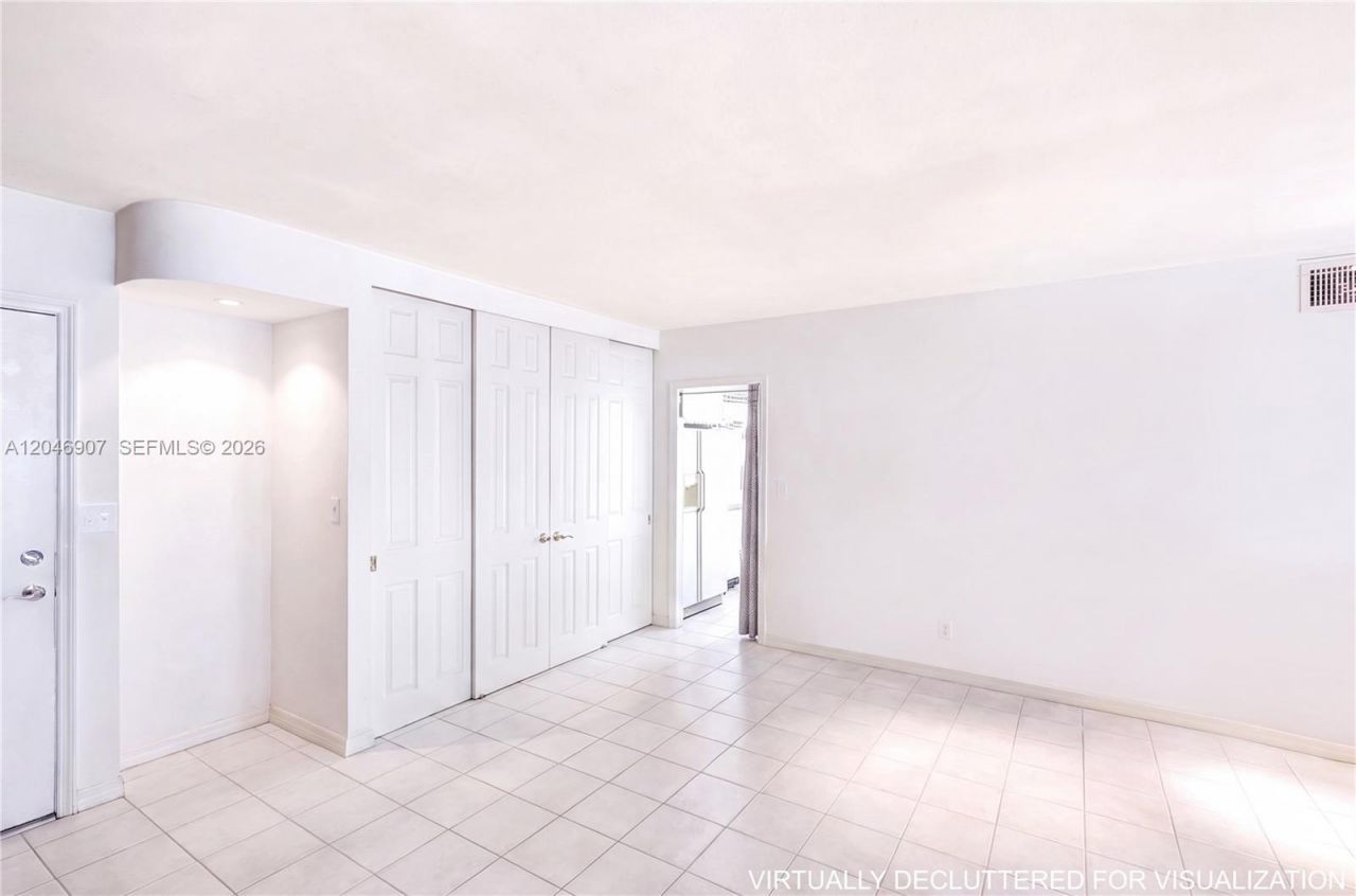 5005 Collins Ave, Unit 1224, Miami Beach, FL 33140 Photo