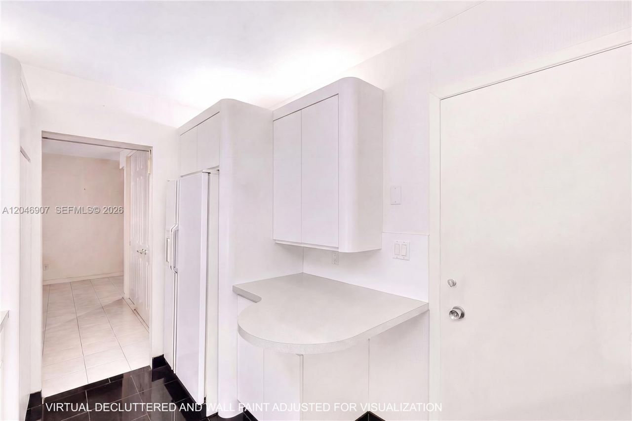 5005 Collins Ave, Unit 1224, Miami Beach, FL 33140 Photo