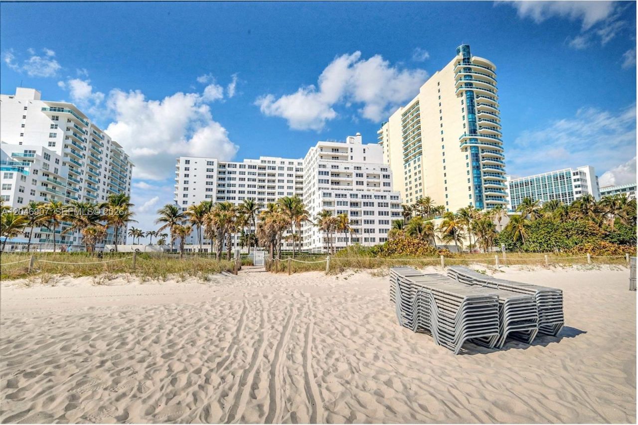 5005 Collins Ave , Unit 1224, Miami Beach, FL 33140 Photo