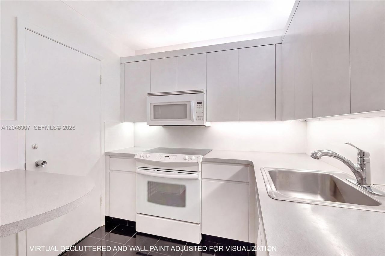 5005 Collins Ave, Unit 1224, Miami Beach, FL 33140 Photo