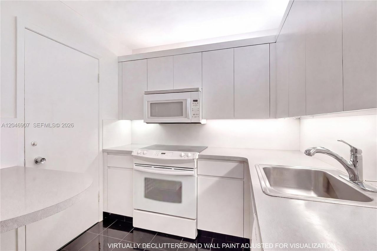 5005 Collins Ave, Unit 1224, Miami Beach, FL 33140 Photo