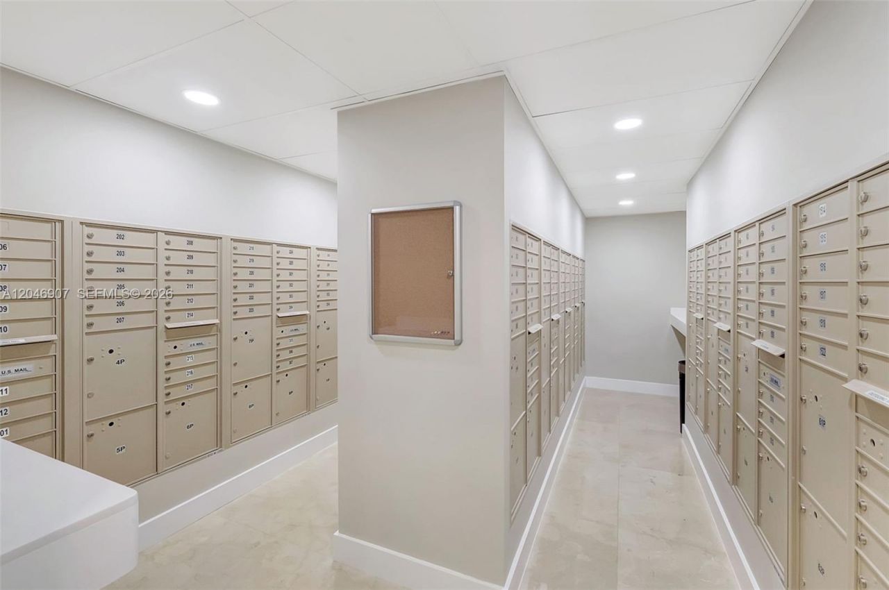 5005 Collins Ave, Unit 1224, Miami Beach, FL 33140 Photo