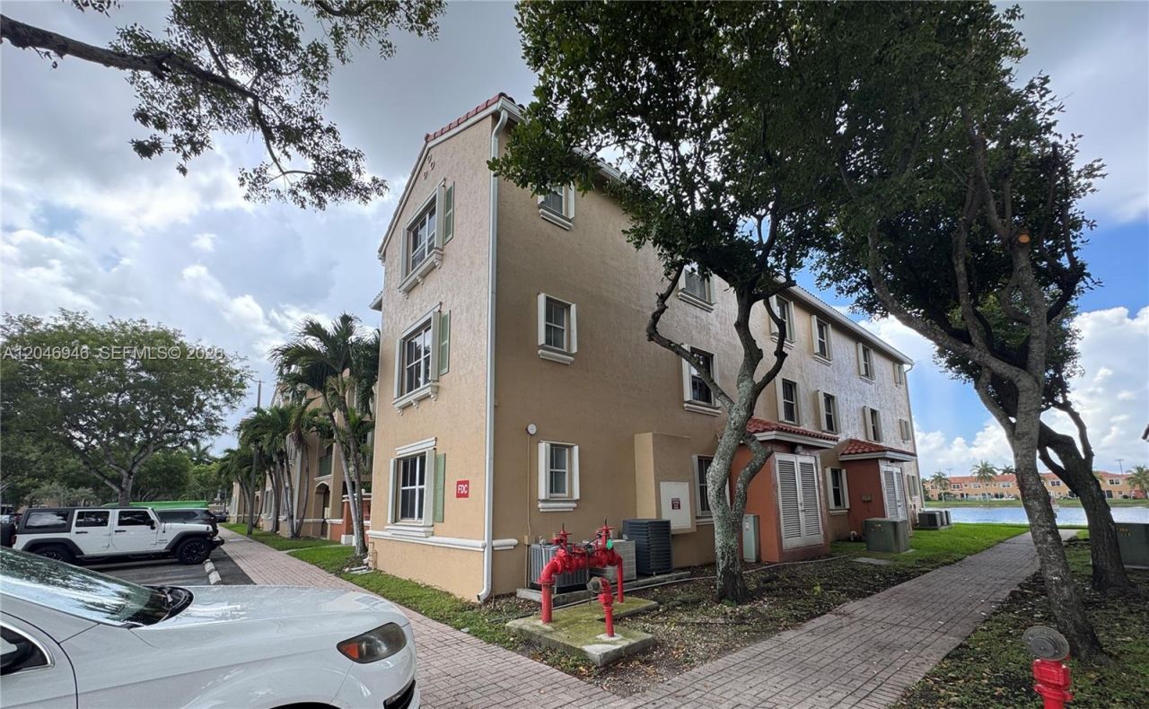 6360 NW 114th Ave, Unit 224, Doral, FL 33178 Photo