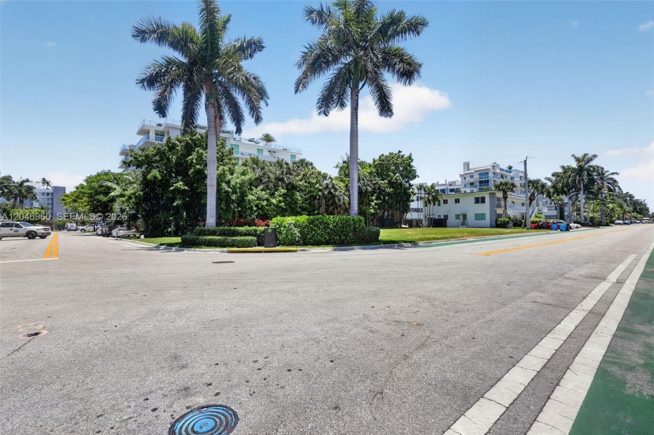 10177 W Bay Harbor Dr , Bay Harbor Islands, FL 33154 Photo