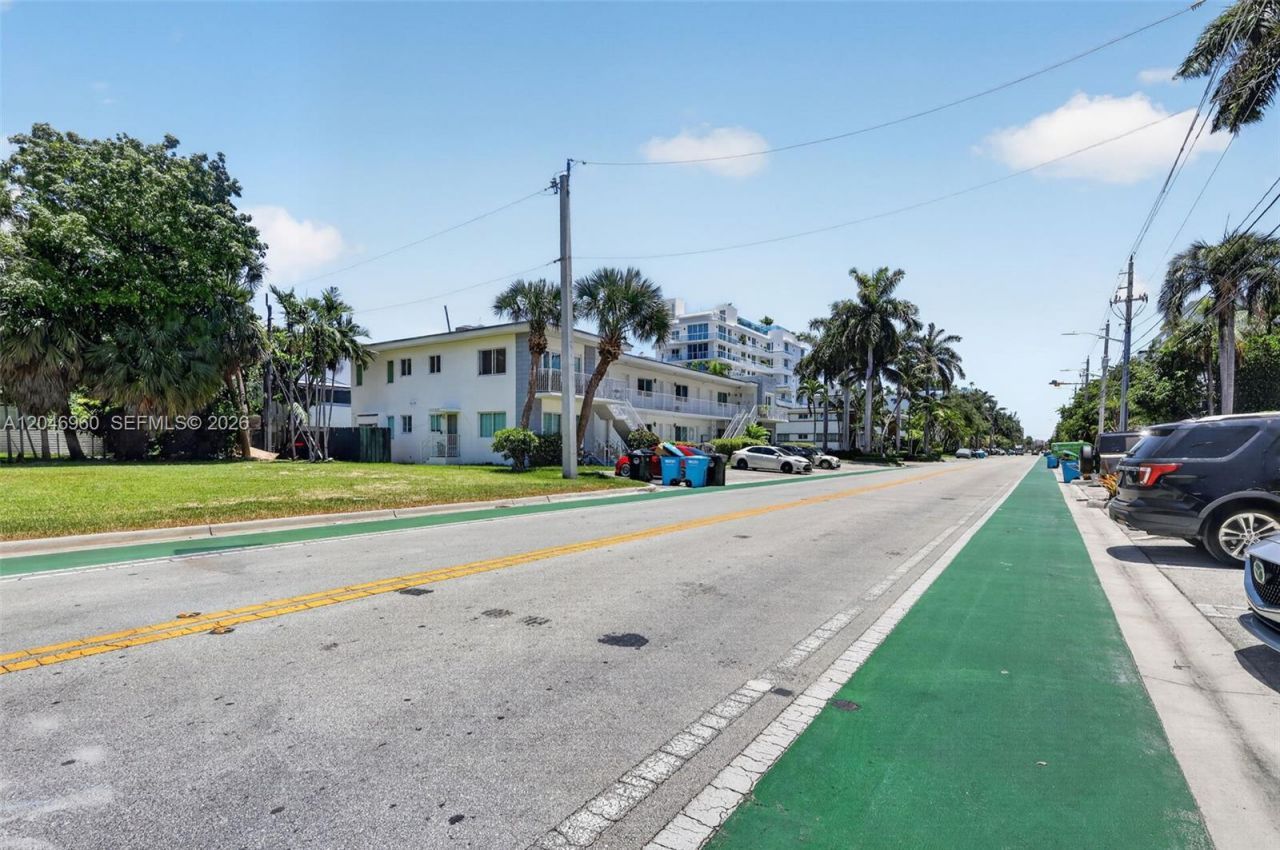 10177 W Bay Harbor Dr , Bay Harbor Islands, FL 33154 Photo