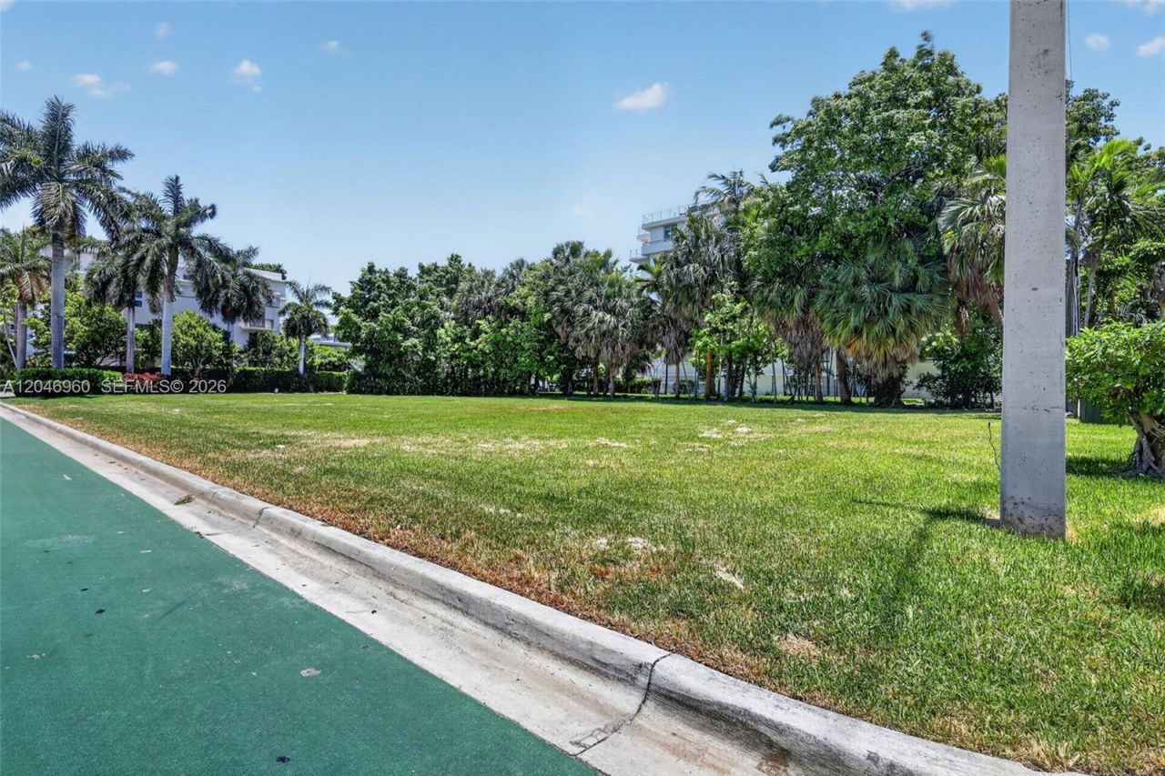 10177 W Bay Harbor Dr , Bay Harbor Islands, FL 33154 Photo